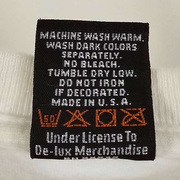 2000 Harley Davidson T-Shirt (USA pocket) - *Grand Island, Nebraska* (Back side) - Picture 5 of 10